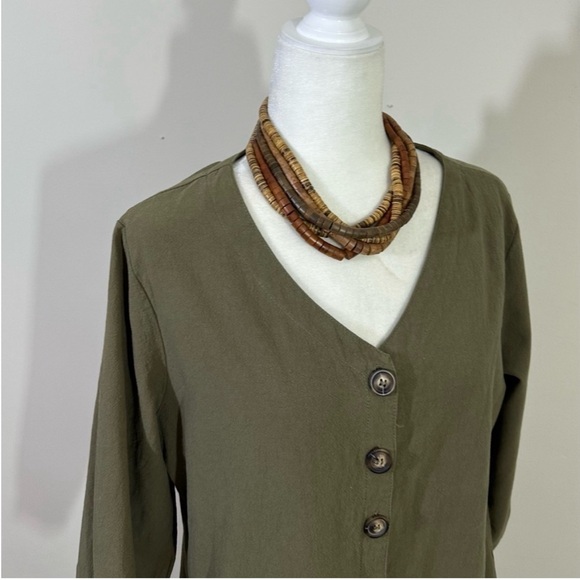 E Pretty sz XL dress in a homespun fabric in olive. Wood style button front - Picture 6 of 7